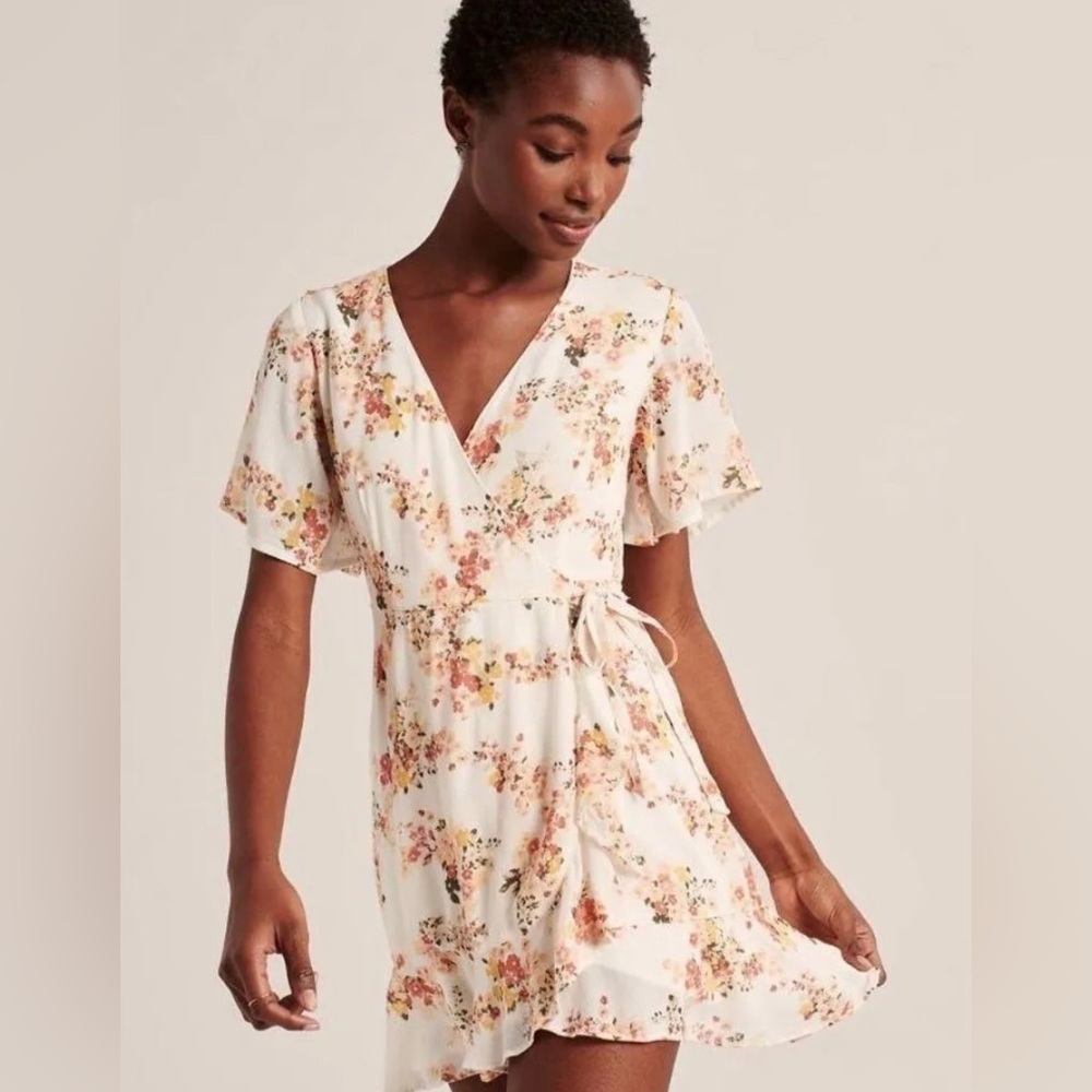 Abercrombie & Fitch Floral Midi Dress in Cream and Pink